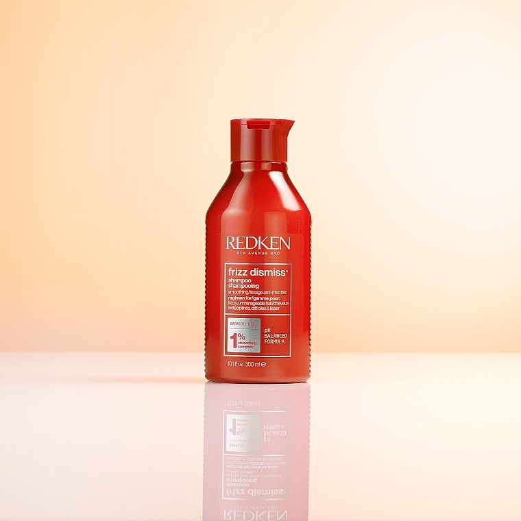 Anti-Frizz Shampoo für alle Haartypen - Redken Frizz Dismiss Shampoo — Bild N3