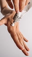 Pflegende Handcreme mit Meersalzduft - Sister's Aroma Sea Salt Smart Hand Cream — Bild N6