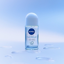 Deo Roll-on Antitranspirant - NIVEA fresh natural deodorant Roll-On — Bild N4