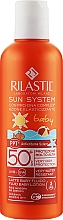 Düfte, Parfümerie und Kosmetik Ultraleichte Sonnenschutz-Körperlotion mit SPF 50 für Kinder - Rilastil Sun System PPT SPF50+ Baby Fluido