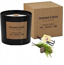 Düfte, Parfümerie und Kosmetik Duftkerze mit Holzdocht im runden Glas - Bispol Fragrance Candle Cedarwood & Vanilla 