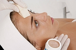 Tönungsschutzcreme nach dem Gesichtspeeling - Christina Rose De Mer 5 Post Peeling Cover Cream — Foto N5