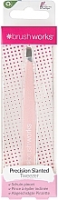 Düfte, Parfümerie und Kosmetik Abgeschrägte Pinzette rosa - Brushworks Precision Slanted Tweezers