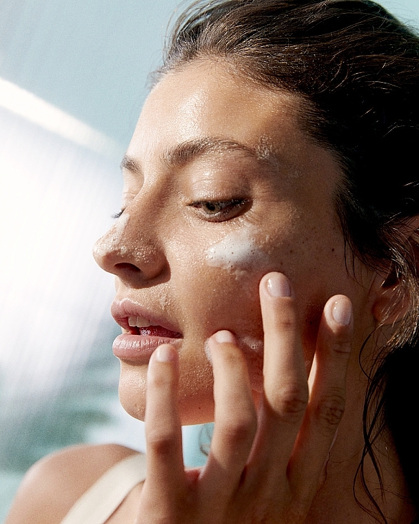 Gesichtsreinigungsgel - Nivea Derma Skin Clear Wash Gel — Bild N5