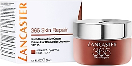 Verjüngende, reparierende und schützende Tagescreme - Lancaster 365 Skin Repair Youth Renewal Day Cream SPF 15 — Bild N5