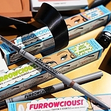 Augenbrauenstift - TheBalm Furrowcious Eyebrow Pencil — Bild N2