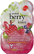 Düfte, Parfümerie und Kosmetik Badesalz - Treaclemoon Sweet Berry Kisses Soft Bubbling Bath Salts