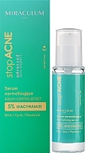 Düfte, Parfümerie und Kosmetik Normalisierendes und hochkonzentriertes Gesichtsserum mit 5% Niacinamid - Miraculum stopACNE Advanced Skin-Expert Serum