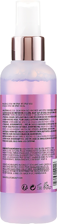 Feuchtigkeitsspendendes Gesichtsspray - Makeup Revolution Superfruit Replenishing Essence Spray — Bild N2