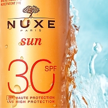 Sonnenschutzmilch-Spray für Gesicht und Körper - Nuxe Sun Spray SPF30 — Bild N4