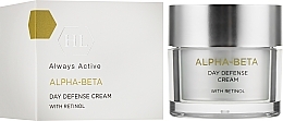 Schützende und feuchtigkeitsspendende Anti-Faten Tagescreme mit Retinol - Holy Land Cosmetics Alpha-Beta & Retinol Day Defense Cream — Foto N6