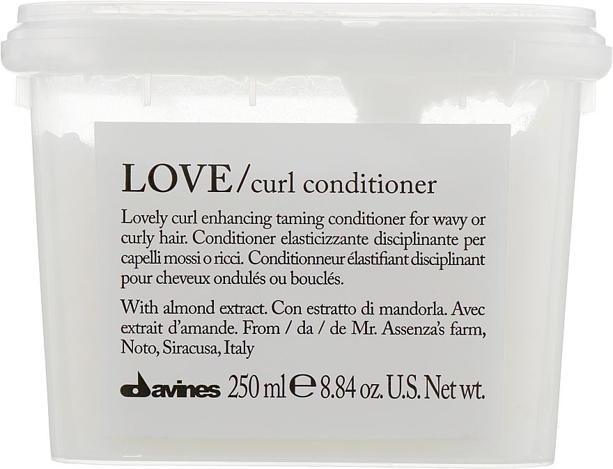 Nährender Conditioner für lockiges Haar mit Mandelextrakt - Davines Love Curl Enhancing Conditioner