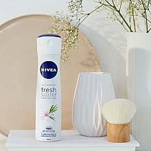 Deospray Antitranspirant - Nivea Anti-Respirant Fresh Blossom Fresh Skin Feel Flower Bouquet & Lemongrass Scent — Bild N2