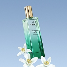 Nuxe Prodigieux Neroli - Duftset (Parfum /15 ml + Trockenöl /100 ml + Duschgel /100 ml + Duftkerze /70 g)  — Bild N9