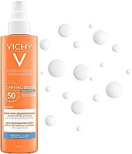 Sonnenschutzspray für den Körper mit Hyaluronsäure SPF 50+ - Vichy Capital Soleil Beach Protect Anti-Dehydration Spray SPF 50 — Bild N4