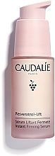 Düfte, Parfümerie und Kosmetik Straffendes Gesichtsserum - Caudalie Resveratrol Lift Instant Firming Serum