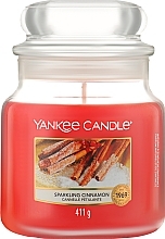 Yankee Candle Sparkling Cinnamon - Duftkerze im Glas mit natürlichen Gewürzextrakten "Sparkling Cinnamon"  — Bild N2