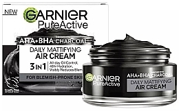 Düfte, Parfümerie und Kosmetik Feuchtigkeitsspendende und leichte Creme mit AHA-BHA-Säuren und Aktivkohle - Garnier Pure Active Daily Mattifying Air Cream 