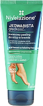 Düfte, Parfümerie und Kosmetik Fußcreme mit Peelingeffekt - Farmona Nivelazione Acid Based Exfoliating Foot Cream