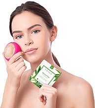 UFO-aktivierende Gesichtsreinigungsmaske mit grünem Tee - Foreo UFO Activated Mask Purifying Green Tea — Bild N5