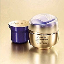 Konzentrierte Creme für reife Haut - Shiseido Vital Perfection Concentrated Supreme Cream (Ergänzung)  — Bild N6