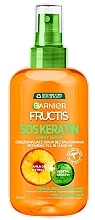 Spray für dünnes und geschädigtes Haar mit Amla-Öl-Extrakt und Keratin - Garnier Fructis SOS Spray Serum — Bild N4