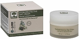 Düfte, Parfümerie und Kosmetik Feuchtigkeitsspendende Tagescreme mit Kamille und kretischem Oregano - BIOselect Hydroprotective Day Cream For Dry And Sensitive Skin