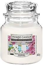 Duftkerze im Glas - Yankee Candle Home Inspiration City Blooms — Bild N1