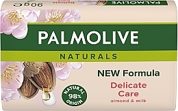 Seife mit Mandelmilch - Palmolive Natural Delicate Care with Almond Milk Soap — Bild N1