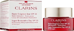 Multi-Intensive Tagescreme für jeden Hauttyp - Clarins Super Restorative Day Cream SPF 20 — Bild N2
