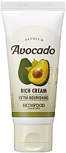 Düfte, Parfümerie und Kosmetik Extra nährende Gesichtscreme mit Avocadoextrakt für rissige und trockene Haut - SkinFood Premium Avocado Rich Cream
