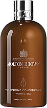 Düfte, Parfümerie und Kosmetik Conditioner für Haarvolumen mit Brennnessel - Molton Brown Volumising Conditioner With Nettle