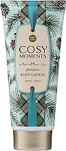 Düfte, Parfümerie und Kosmetik Feuchtigkeitsspendende Körperlotion mit Kiefernduft - Accentra Cosy Moments Frosted Pine Body Lotion