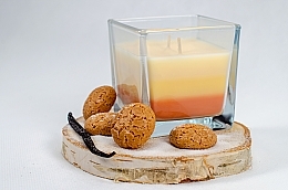 Duftende dreischichtige Kerze im Glas Vanille-Cupcake - Bispol Scented Candle Vanilla Cupcake — Bild N2