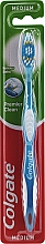 Düfte, Parfümerie und Kosmetik Zahnbürste mittel №2 weiß-blau - Colgate Premier Medium Toothbrush