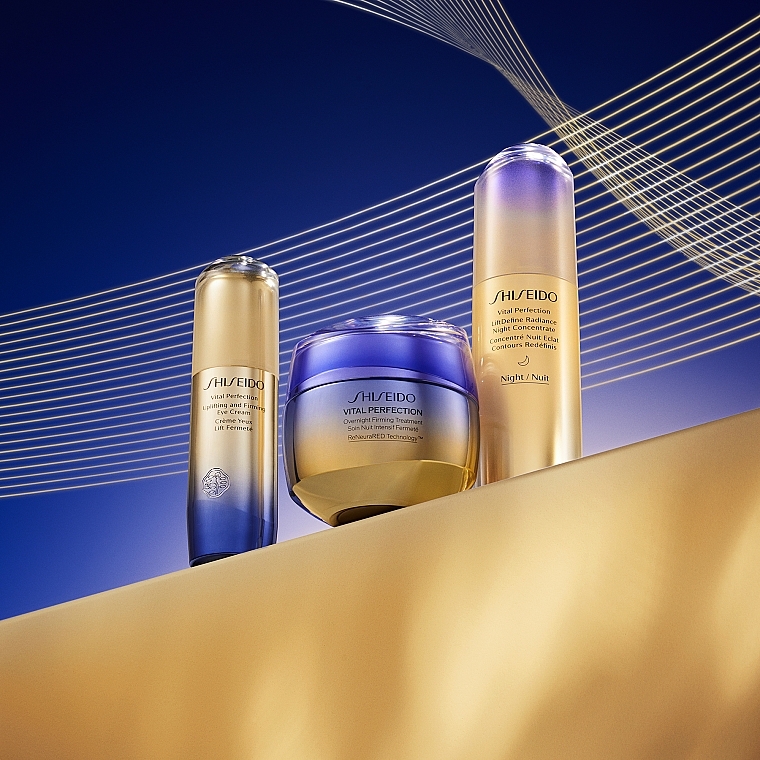 Straffende Gesichtsbehandlung für die Nacht - Shiseido Vital Perfection Overnight Firming Treatment  — Bild N4