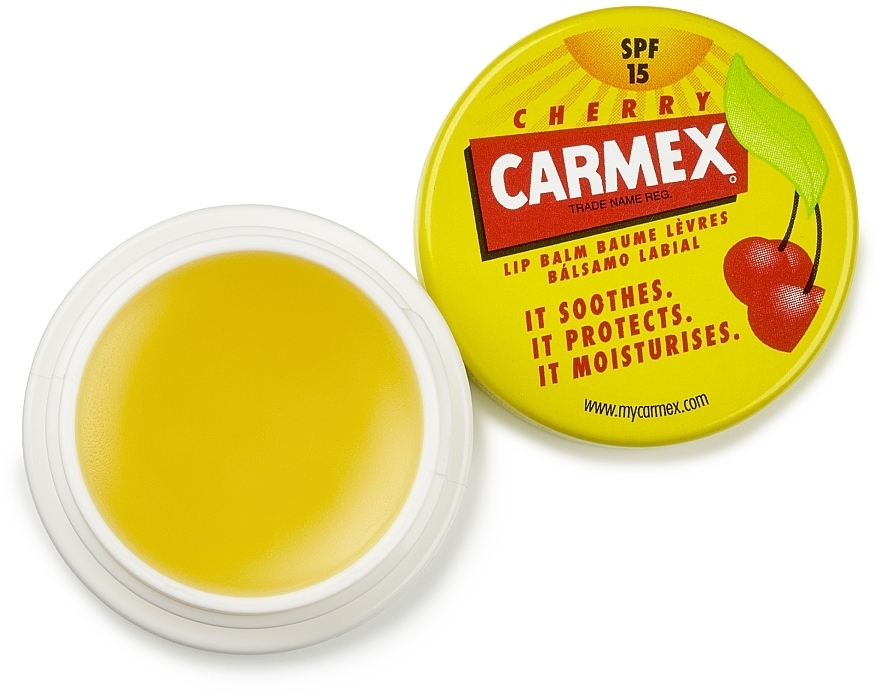 Feuchtigkeitsspendender und beruhigender Lippenbalsam mit Kirschduft SPF 15 - Carmex Lip Balm — Bild N1