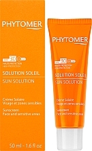 Sonnenschutzcreme für das Gesicht und die sensiblen Zonen LSF 30 - Phytomer Protective Sun Cream Sunscreen SPF30 — Bild N2