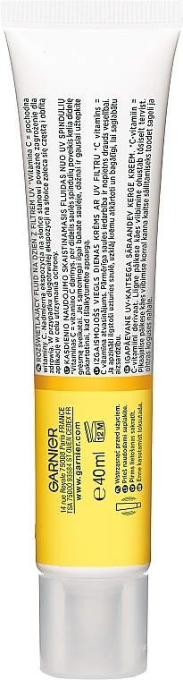 Tages-Sonnenschutzfluid mit Vitamin C für einen strahlenden Teint SPF50+ - Garnier Skin Naturals — Bild N2