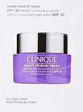 GESCHENK! Anti-Aging-Creme für das Gesicht - Clinique Smart Clinical Repair Wrinkle Correcting Cream SPF 30 (Probe) — Bild N1