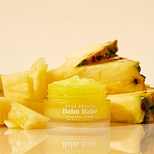 Natürlicher pflegender Lippenbalsam Ananas mit Kokosöl, Shea-, Kakao- und Avocadobutter - NCLA Beauty Balm Babe Pineapple Lip Balm — Bild N4