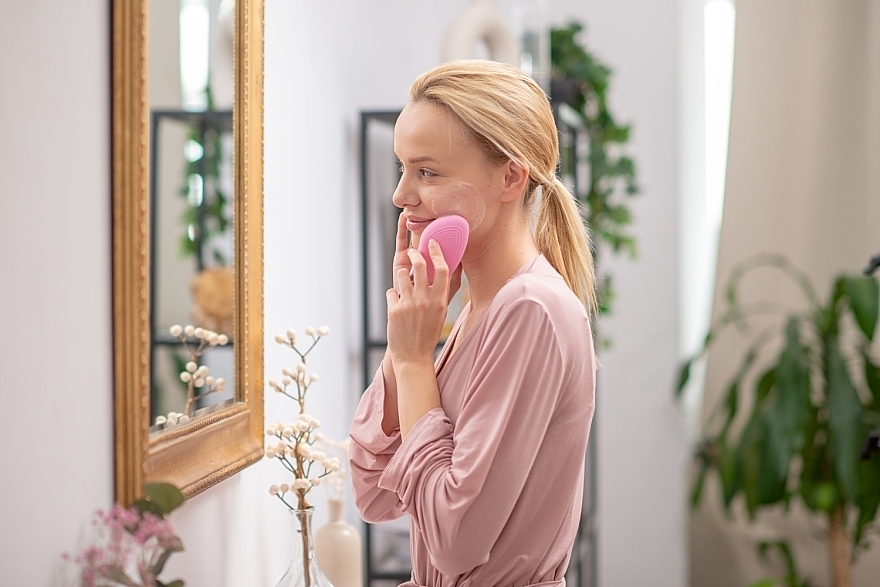 Reinigende Ultraschall-Massagebürste für das Gesicht hellrosa - Garett Beauty Clean Soft Pink — Bild N4