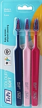 Düfte, Parfümerie und Kosmetik Zahnbürste weich Colour Soft dunkelblau, rosa, rot 3 St. - TePe Colour Soft
