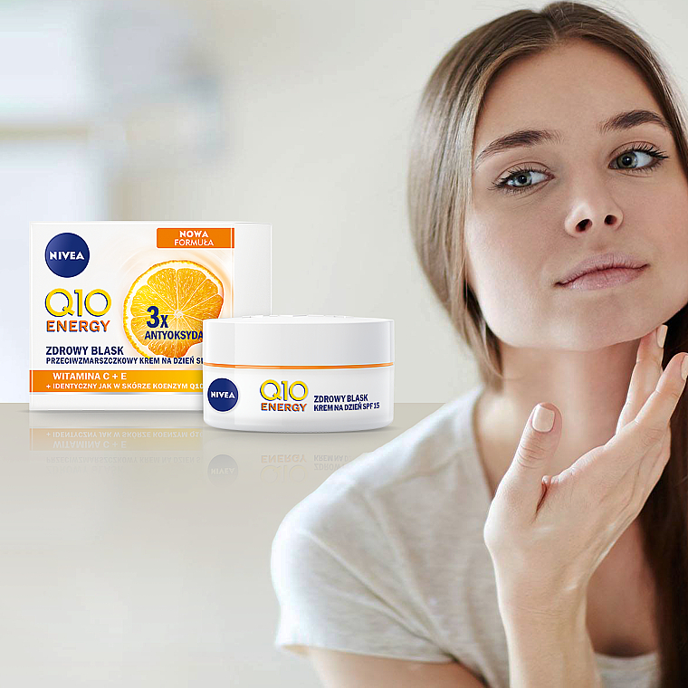 Anti-Falten Gesichtscreme Q10 plus C für strahlende und frische Haut mit LSF 15 - NIVEA Q10 Energy Anti-Wrinkle Day Cream SPF15 — Bild N3