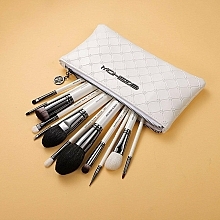 Make-up Pinselset - Eigshow Beauty Makeup Brush Master Bright Silver — Foto N2