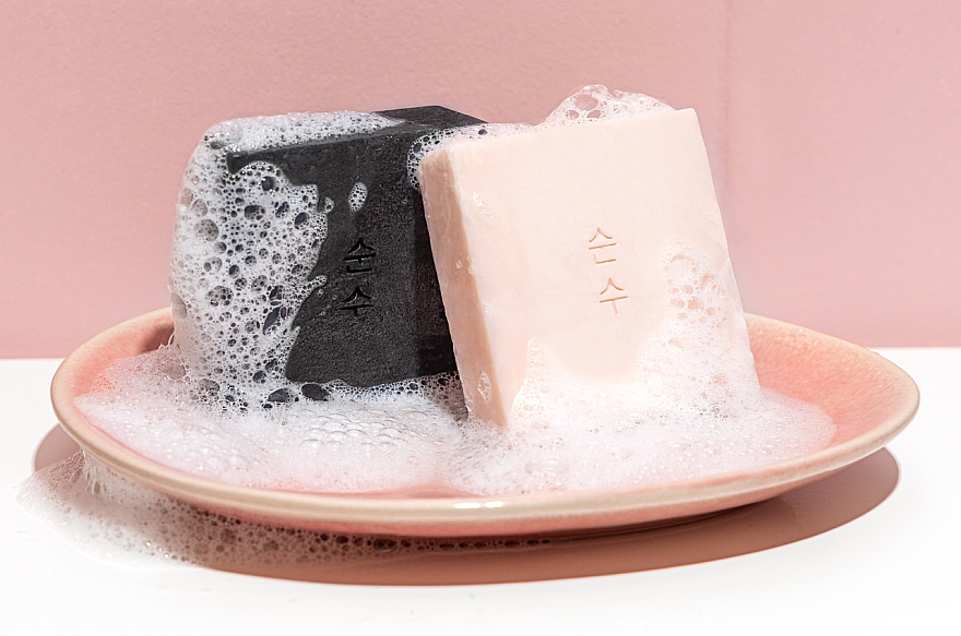 Seife mit Hafer für Gesicht und Körper - Ondo Beauty 36.5 Calamine & Oatmeal Soothing Cleansing Bar — Bild N3