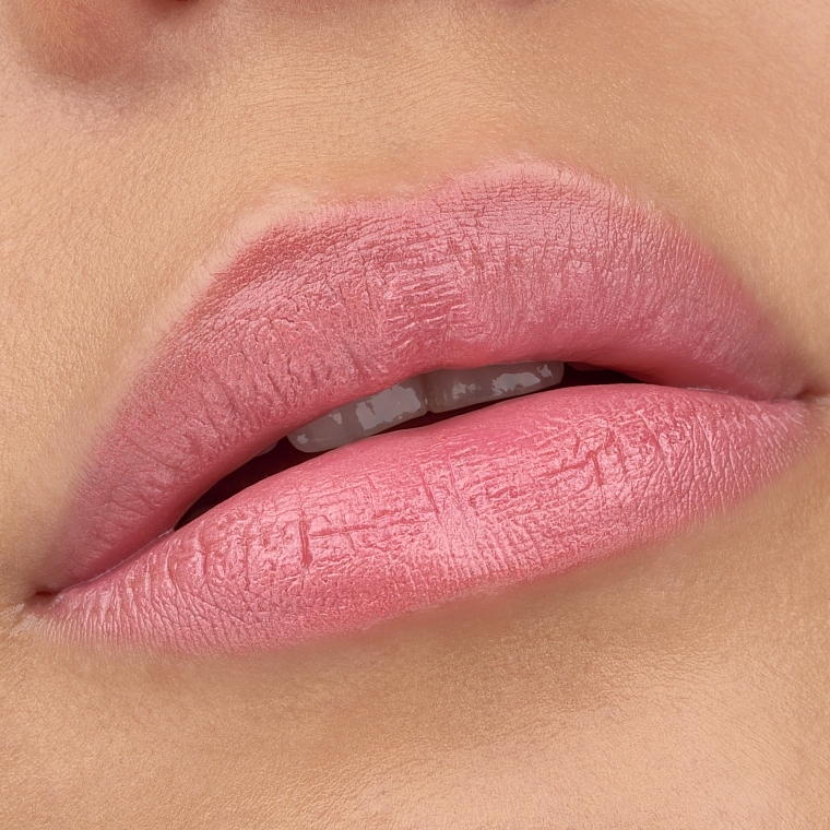 Feuchtigkeitsspendende Lippentönung - Essence Tinted Kiss Hydrating Lip Tint — Bild N5