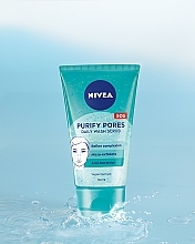 Peeling-Gesichtswaschgel gegen Hautunreinheiten - NIVEA Pure Effect Clean Deeper — Bild N3