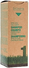 Düfte, Parfümerie und Kosmetik "Aktiv-Shampoo" für fettende Kopfhaut - Salerm Biokera Specific Oil Hair Shampoo