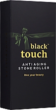 Düfte, Parfümerie und Kosmetik Gesichtsmassageroller aus Quarz - BlackTouch Anti Aging Stone Roller